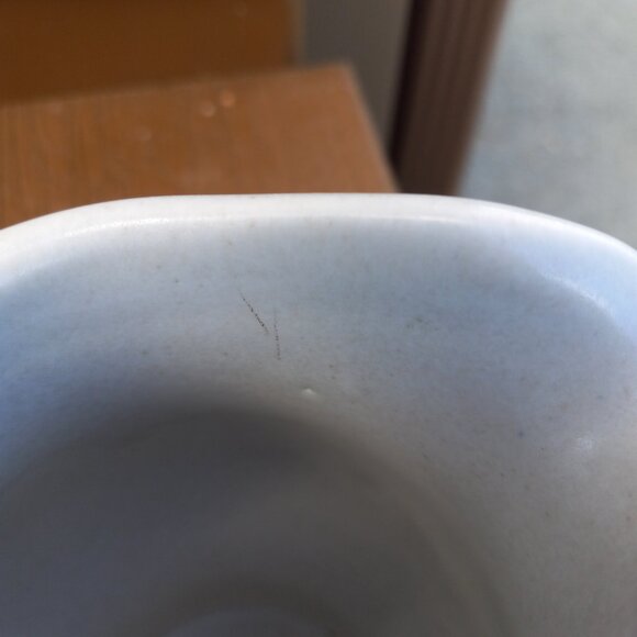 Vintage Pfaltzgraff Yorktowne Creamer Pitcher 24Y - Picture 7 of 11